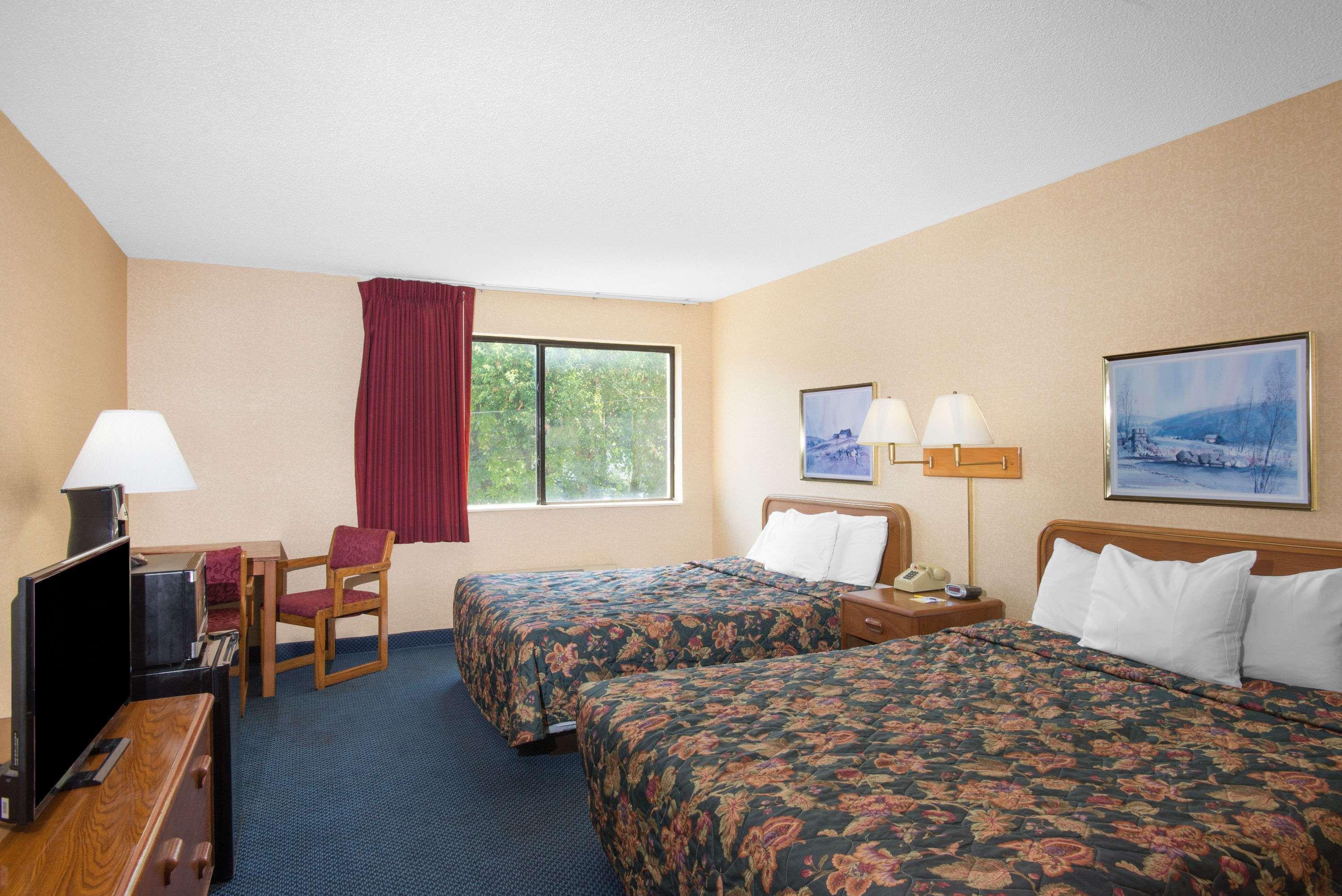 Days Inn By Wyndham Auburn/Finger Lakes Region Exterior foto
