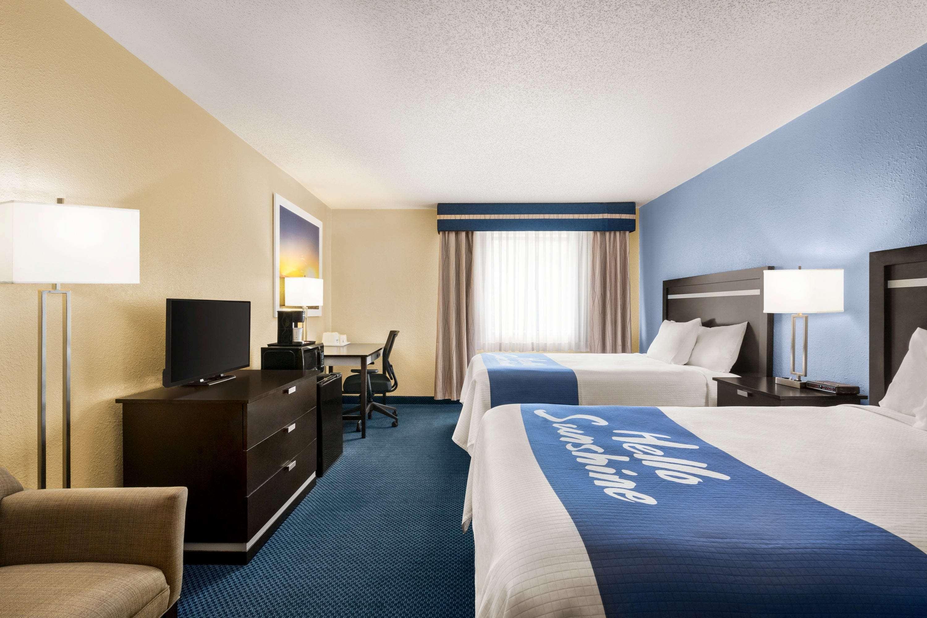Days Inn By Wyndham Auburn/Finger Lakes Region Exterior foto