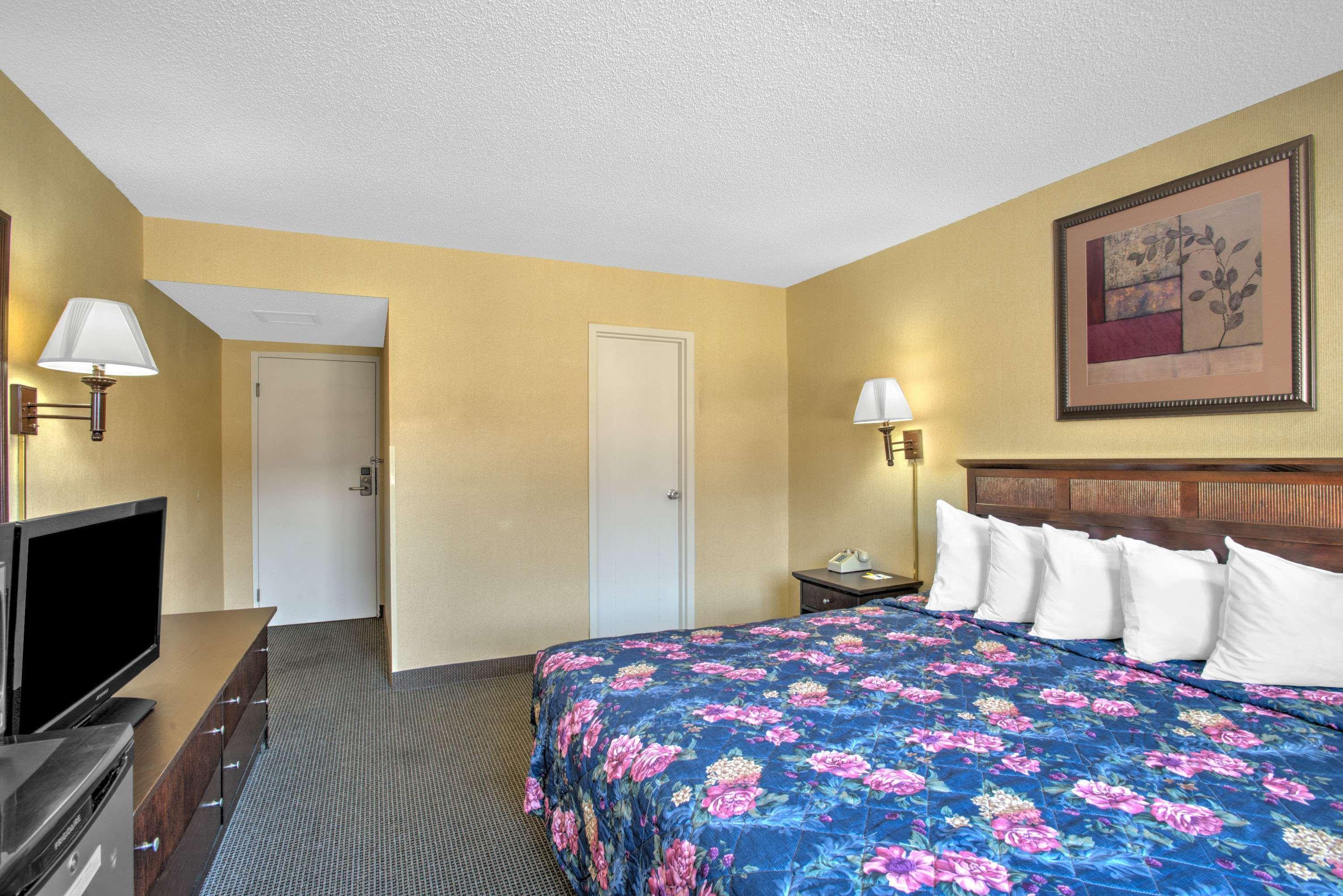 Days Inn By Wyndham Auburn/Finger Lakes Region Exterior foto